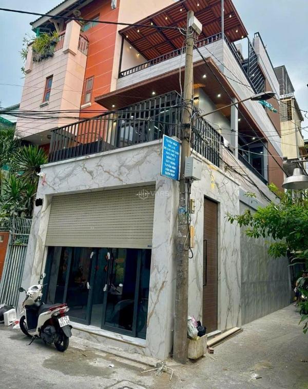 Siêu phẩm góc 2 mặt tiền đ.lạc long quân-q.tân bình chỉ với 👍 9 tỷ ẵm ngay căn góc