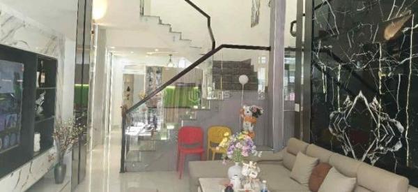 Cần bán Nhà mặt phố 64m²