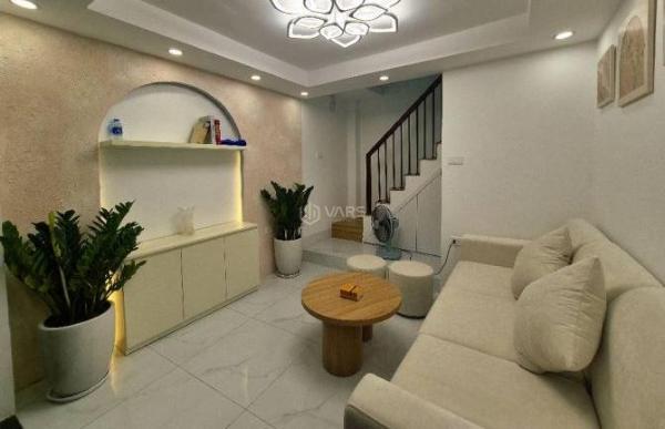 BÁN NHÀ ĐỘI CẤN, 🏡 BA ĐÌNH 15m2 5 Tầng chỉ 50m ra phố, trước nhà ngõ 3m chỉ 4.6 tỷ