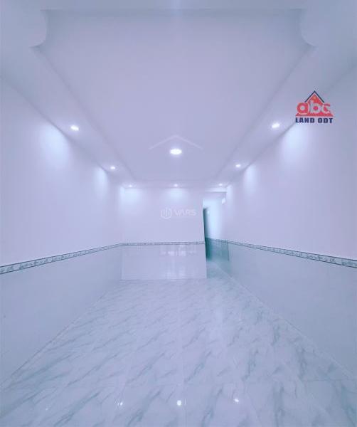 Cần bán Nhà trong hẻm 101m²