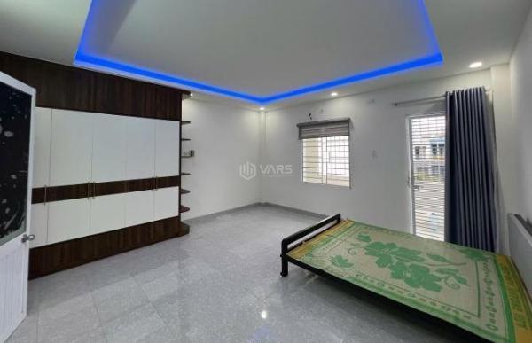 Chủ cần bán Nhà mặt phố 97m²