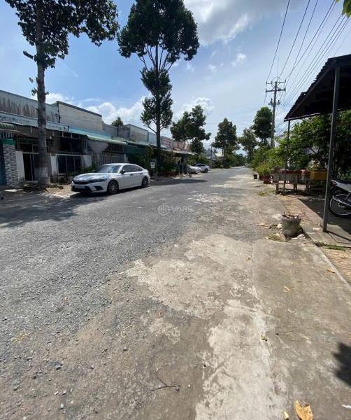 Cần bán Nhà trong hẻm 81m²