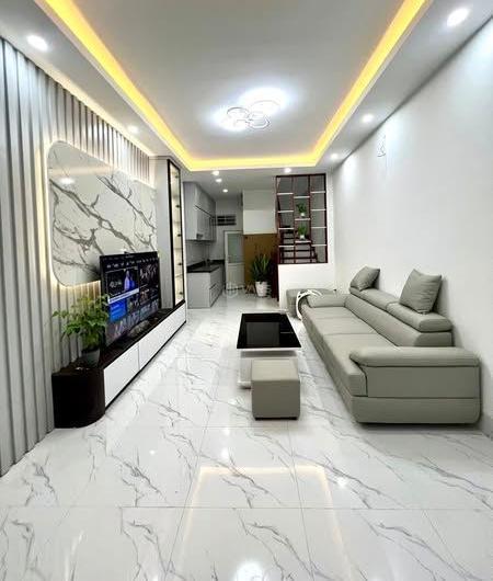 Bán Gấp Nhà 5 🏬 Tầng Trung Tâm Cầu Giấy 35m2 - Mặt Tiền 3,5m Ngõ 3 Gác Giá 7,4 Tỷ