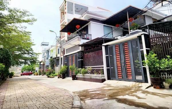 Chủ cần bán Nhà trong hẻm 83m²