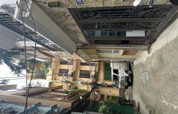 Tôi chính chủ sổ đỏ bán nhà 🏚️ 5tâng mới