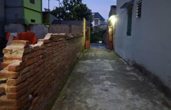 BÁn thổ cư Chính Trung . Yên Phong . dt 113m . mt 8.5m . hướng T & N . giá 2 tỷ 👍 1