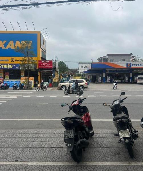 Cần bán Nhà mặt phố 650m²
