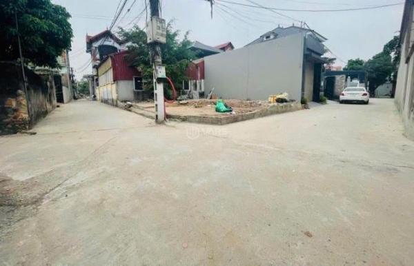 Lô 🏬 góc tuyệt đẹp ở giữa thôn đa Ngưu- xã Tân Tiến- H Văn Giang. Đường oto 7 chỗ
