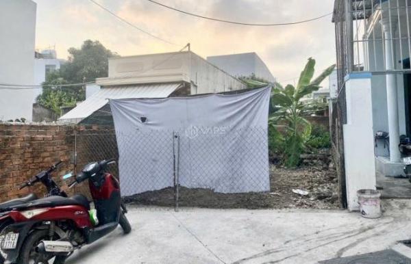 BÁN ĐẤT HẺM Ô TO ĐƯỜNG HOÀ TRUNG - 🏚️ VĨNH HOÀ - NHA TRANG - GIÁ 2,5 TỶ.