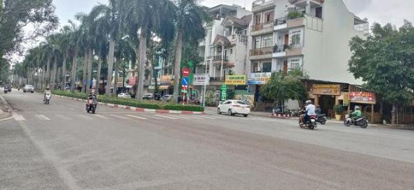 BÁN ĐẤT LÔ GÓC 2 MẶT TIỀN 27M, GẦN BIGC GO, CHỢ DĨ AN 1, 🆘 TTHC DĨ AN, ĐÔNG HOÀ CHỈ 10TỶ