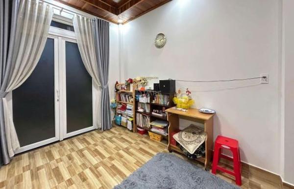 Cần bán Nhà trong hẻm 107m²