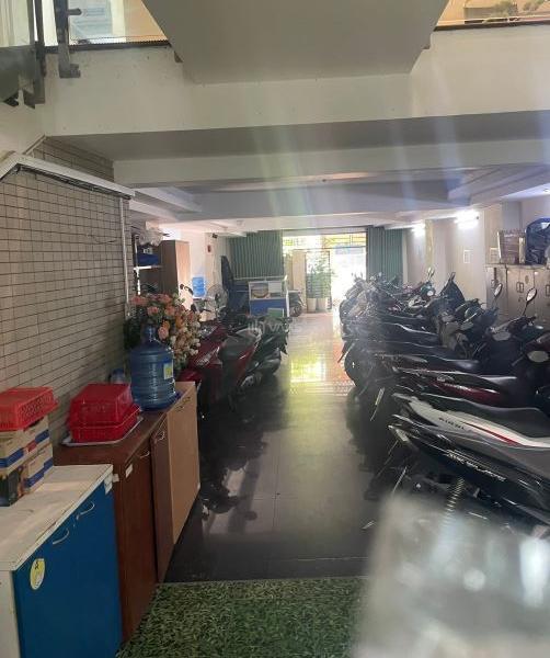 Cần bán Nhà mặt phố 171m²