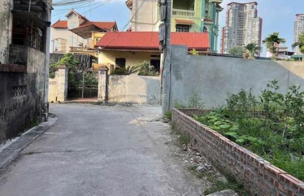Bán Đất Tặng Nhà Chỉ hơn 2 tỷ sở hữu 🏠 ngay 50m tại Phụng Công, Văn Giang, Hưng Yên