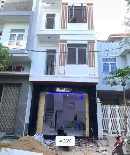 Bán Nhà mặt phố 39m²
