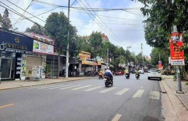 Chủ cần bán Nhà mặt phố 108m²