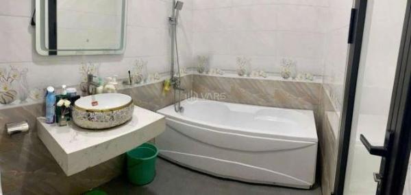 Nhà 3 tầng kiệt ô 👍 tô Trường Chinh giá chỉ 5,3 tỷ