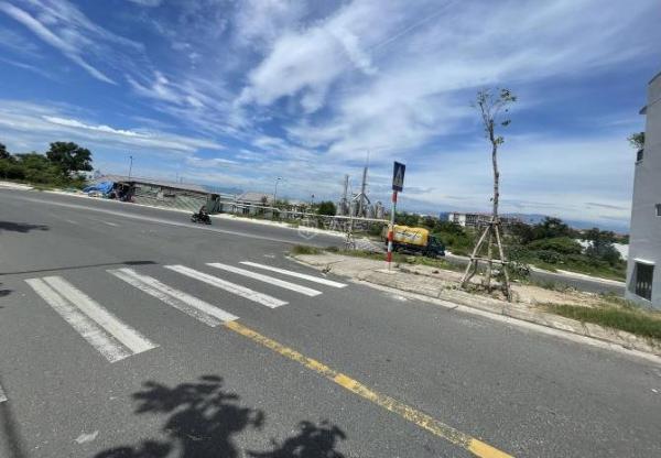 Cần bán Đất nền riêng lẻ 300m²