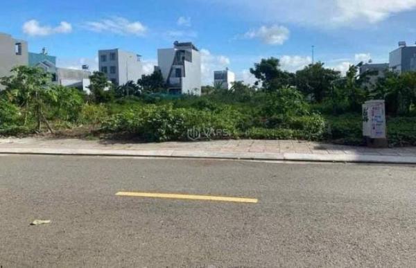BÁN GẤP LÔ 180M2 NGAY SAU SIÊU THỊ MEGA GIÁ 3TỶ750, CÁCH DỰ ÁN CỦA 🏘️ SUN GROUP CHỈ 2P ĐI XE