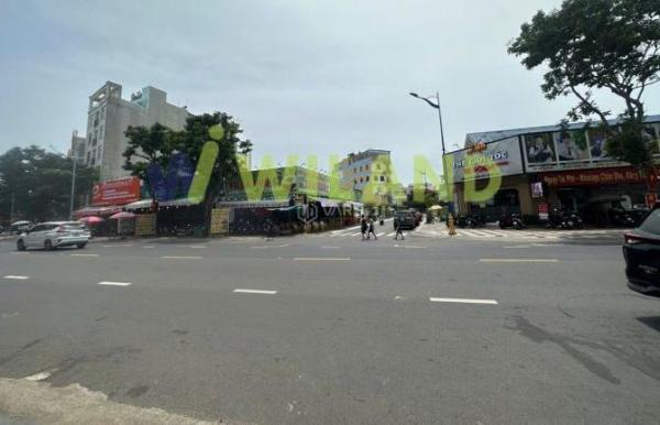 Cần bán Nhà mặt phố 151m²