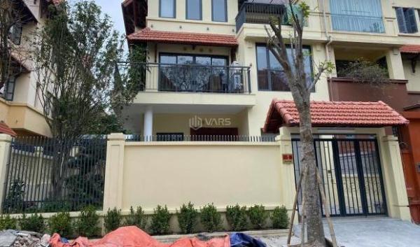 Cần bán Biệt thự nghỉ dưỡng 180m²