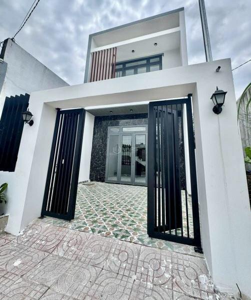 Bán Nhà trong hẻm 100m²