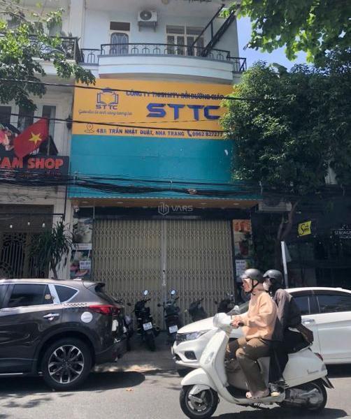 CẦN BÁN NHÀ 💥 03 TẦNG MẶT TIỀN ĐƯỜNG TRẦN NHẬT DUẬT, TP NHA TRANG GIÁ 17,5 TỶ