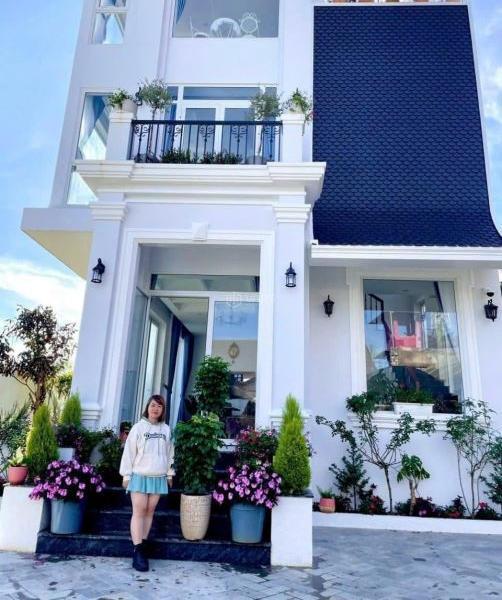 🏡 Bán Villa 2 Mặt Tiền đường Trịnh Hoài Đức,p11,Đang Cho thuê Kinh Doanh Tốt đã hoàn 👍 công
