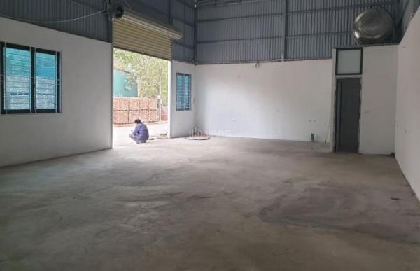 Cho 🏚️ thuê nhà kho XÂY MỚI TAM TRINH, 150m2, 3pha, cao thoáng, giá 12 triệu