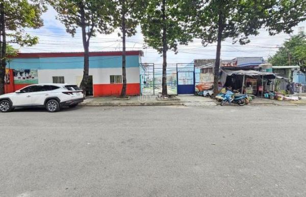 Chủ cần bán Nhà trong hẻm 201m²