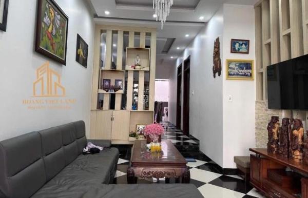 NHÀ MẶT TIỀN ĐƯỜNG NGANG LÊ THÁNH TÔNG. DT 6,43x14,6m (HƯỚNG TÂY 🏚️ NAM) TC 100%