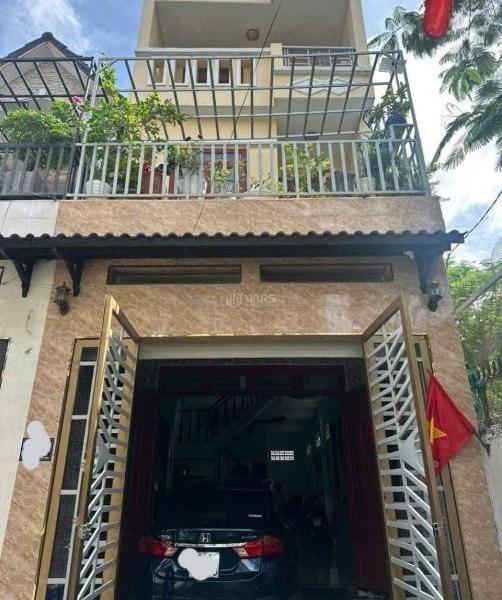 Nhà Đẹp 🏤 Đông Hòa – Gần BigC – 3 Tầng Kiên Cố – Có Sân Ô Tô – Chỉ 4 Tỷ 6