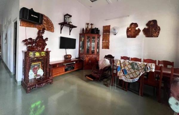 Chủ cần bán Nhà mặt phố 100m²