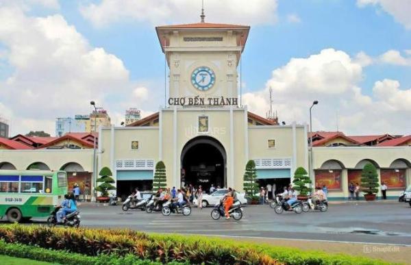 Căn góc ☘ siêu vị trí ngay Trần Hưng Đạo, sát chợ Bến Thành , bề ngang 12m.