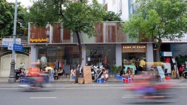 Chủ cần bán Nhà mặt phố 120m²