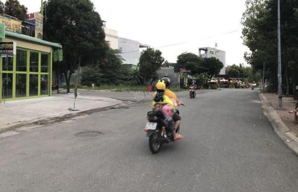 15tr/ tháng, Cho thuê 240m2 đất (15x17) lô góc, Hoàng Văn Thụ, 🔥 Chánh Nghĩa TDM, BD