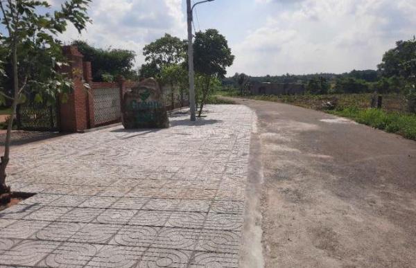 Chủ cần bán Đất nền riêng lẻ 1800m²