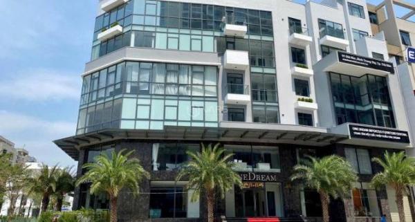 Chủ cho thuê Nhà mặt phố 2700m²
