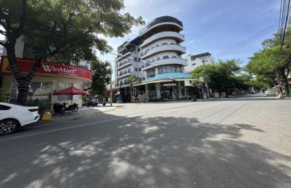 Chủ cần bán Nhà mặt phố 250m²