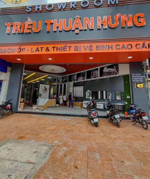 Cần cho thuê Nhà mặt phố 171m²