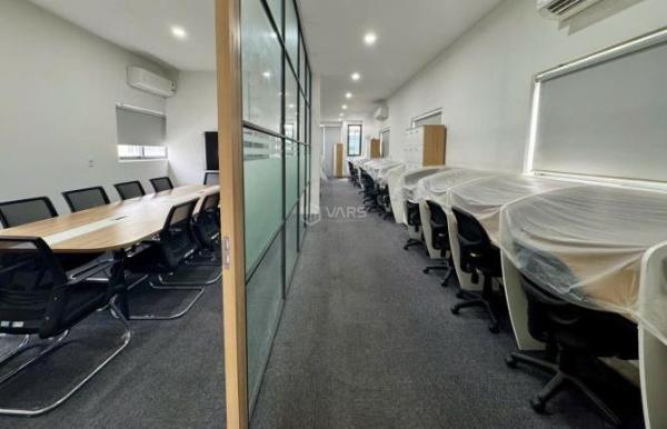 Cho thuê toà nhà 5 tầng đường Hải Phòng có thang máy, PCCC - văn phòng, kinh 🏣 doanh.
