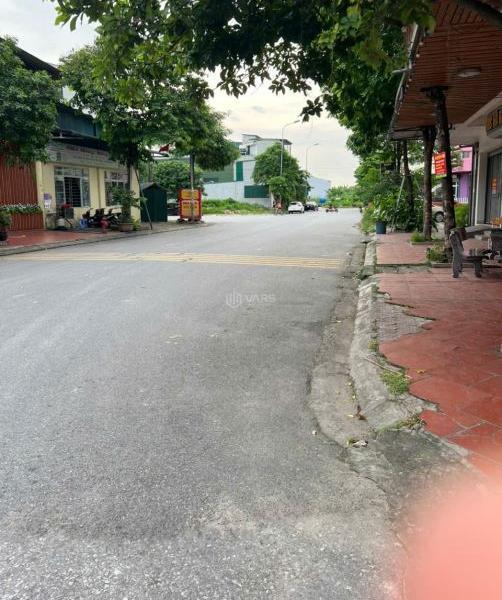 Cần bán Nhà mặt phố 137m²