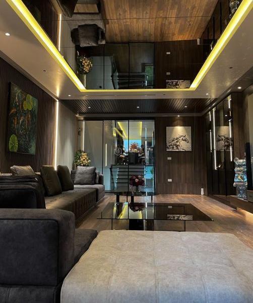 Nhà 👍 mặt phố Trung tâm TP Hưng Yên 15.5 tỷ