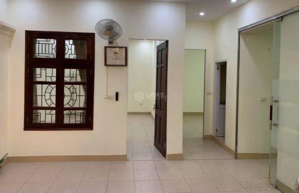 Cần bán Nhà trong hẻm 70m²