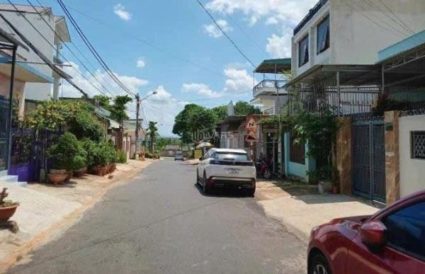 BÁN NHÀ 2 MẶT TIỀN TRƯỚC 👍 SAU – ĐƯỜNG TRẦN PHÚ, TP. BUÔN MA THUỘT