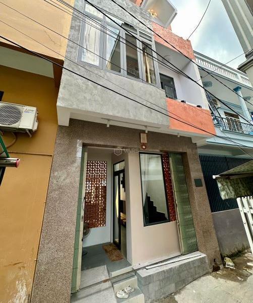Nhà đẹp 3 tầng trung tâm Vĩnh Thọ - Bắc Nha Trang . Cách biển chỉ ☘ 300m