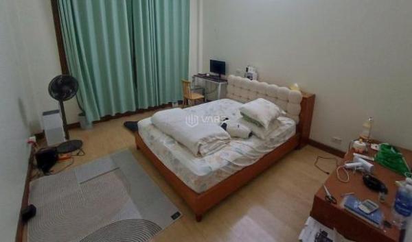 Cho Thuê Nhà Trần Quốc Hoàn, Cầu Giấy: 50m2 x 4T, 15 tr/th, Phân Lô, Ô 🏡 Tô Tránh, Ở, VP