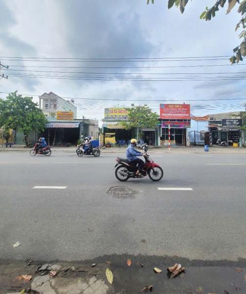 7Tỷ7__178m2__Mặt tiền Kinh Doanh OK__Nhà cấp 4 gác lửng + nhà 1T1L phía sau_thu 13,5 🏤 tr/th