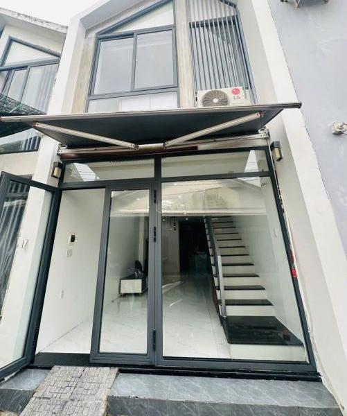 Bán Nhà trong hẻm 84m²