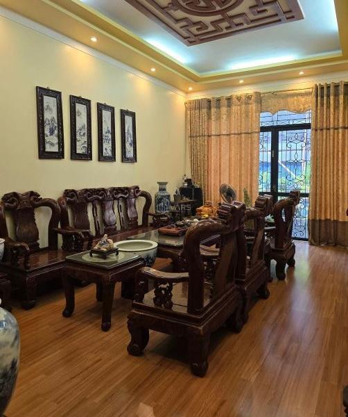 Cần bán Nhà mặt phố 90m²