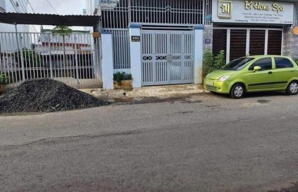 Cần bán Nhà mặt phố 121m²